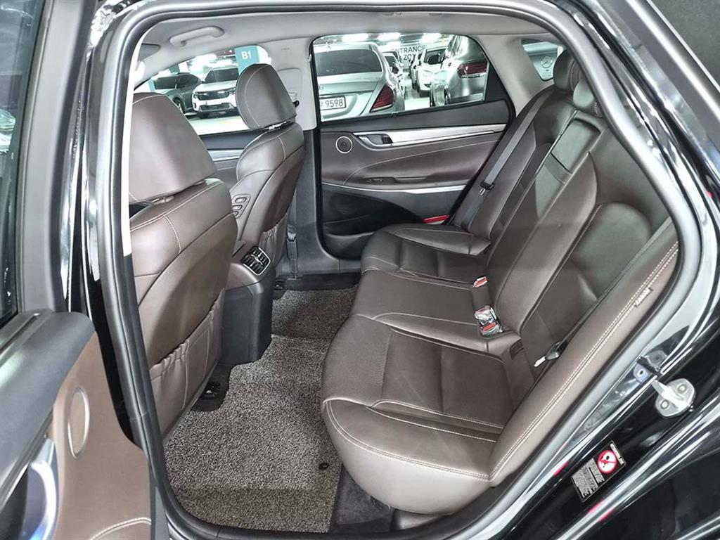 HYUNDAI Grandeur - Vista 7