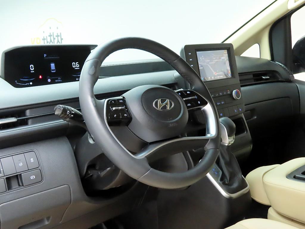 HYUNDAI Staria - Vista 6