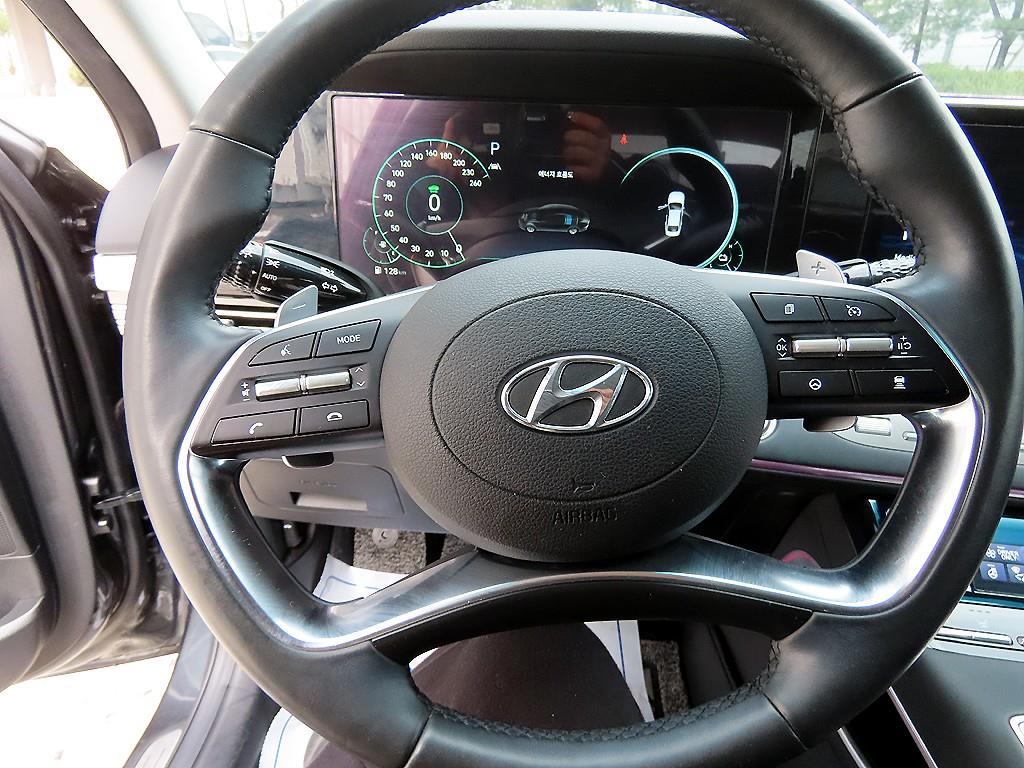 HYUNDAI Grandeur - Vista 8