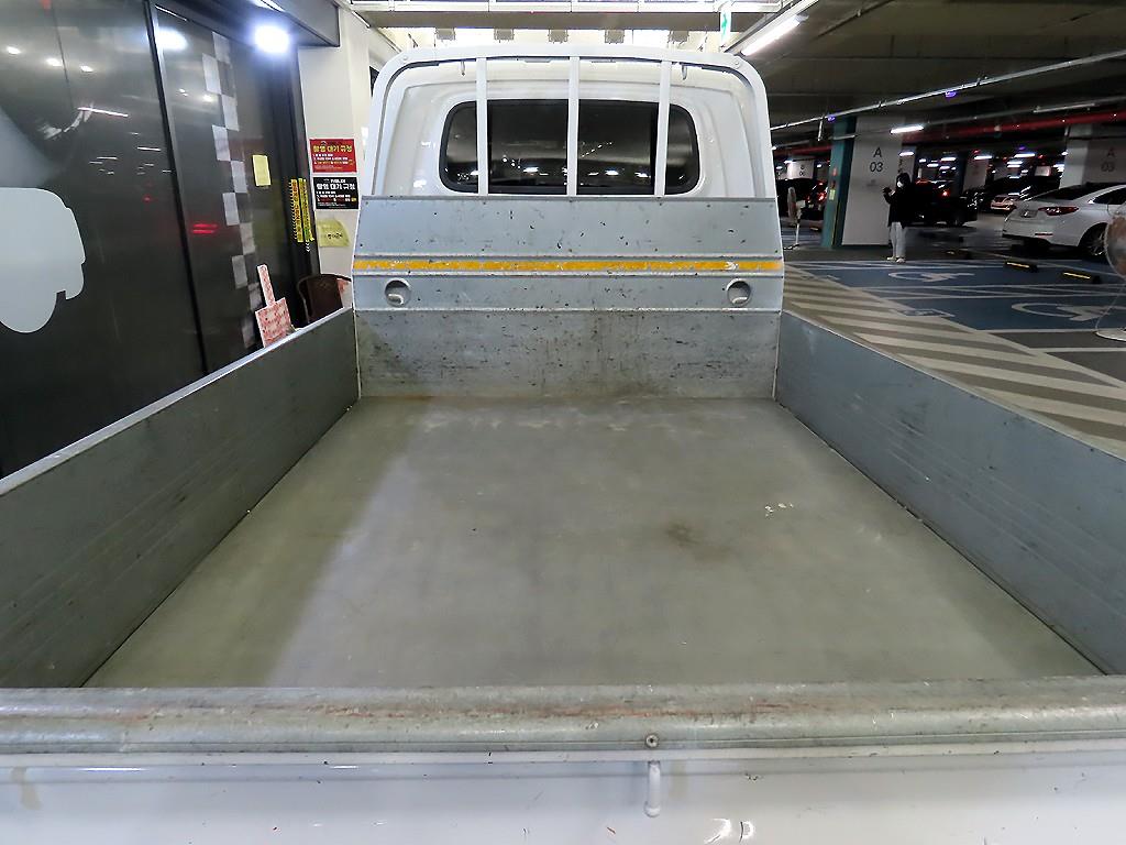 Small Truck Cargo (small) - Vista 6