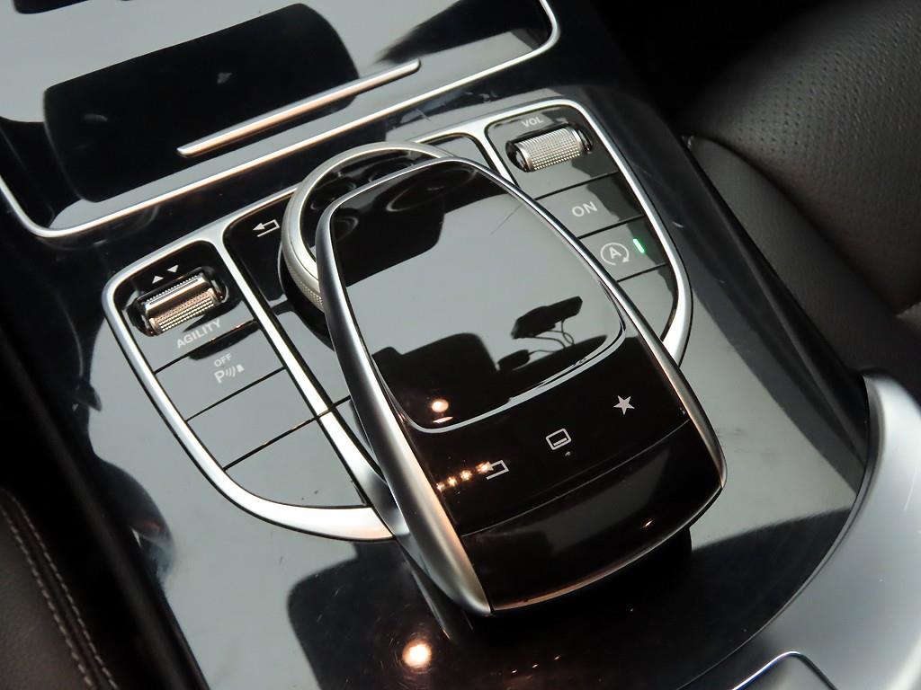 Mercedes Benz C Class - Vista 11