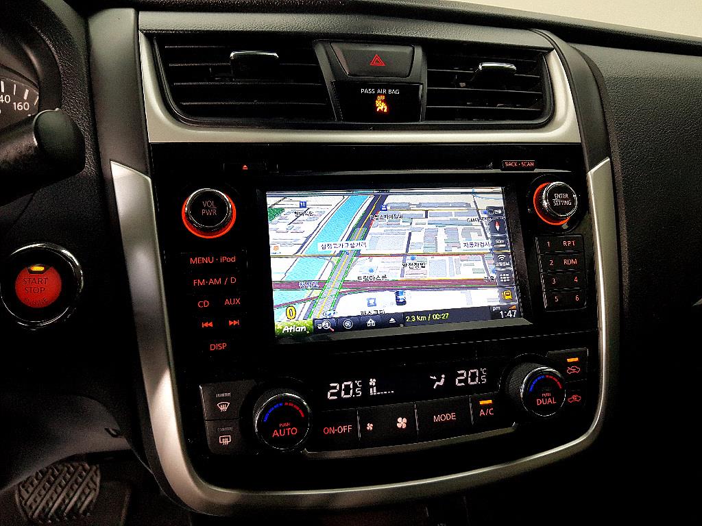 Nissan Altima - Vista 12