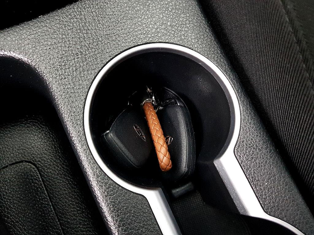 HYUNDAI i30 2016 Gris - Importación desde Corea - HF Imports Iquique - Foto 16