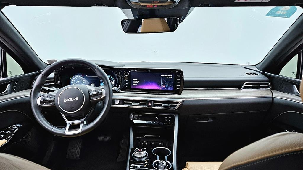 KIA K5 - Vista 9