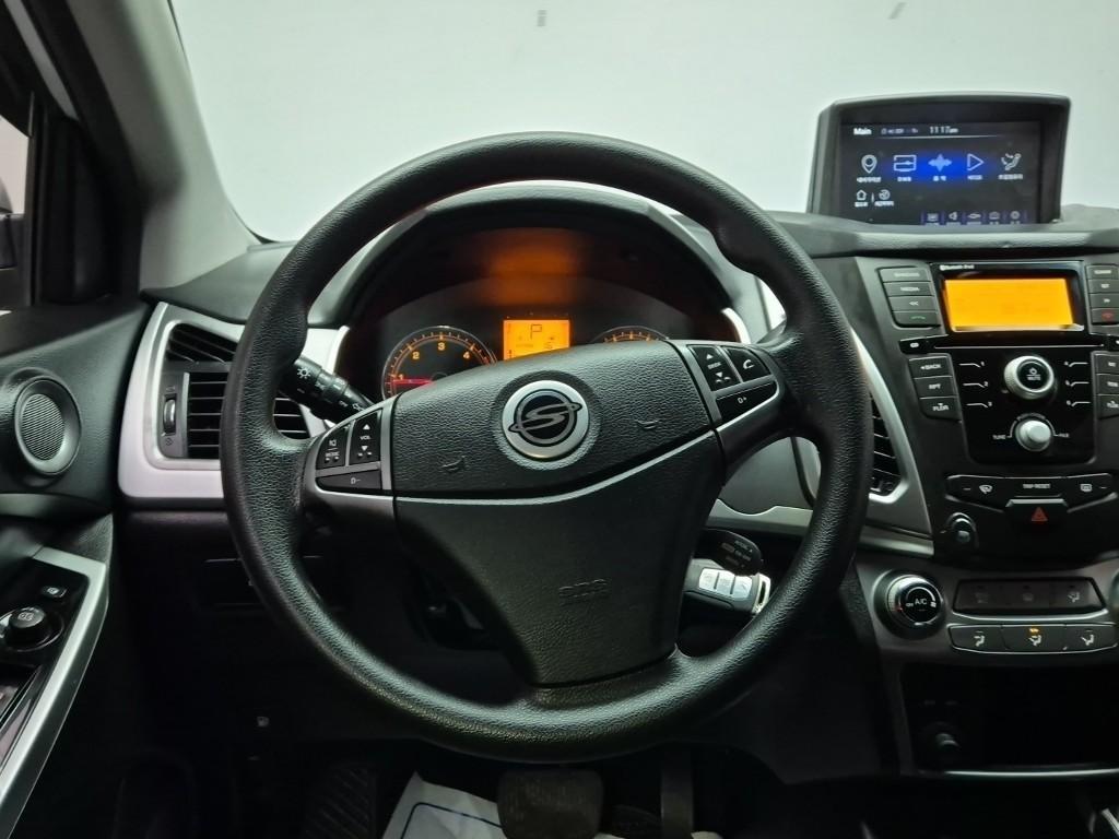 Ssangyong Korando - Vista 9