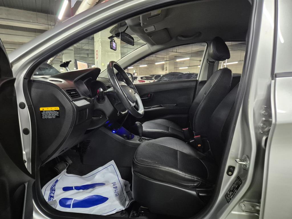 KIA Morning - Vista 8