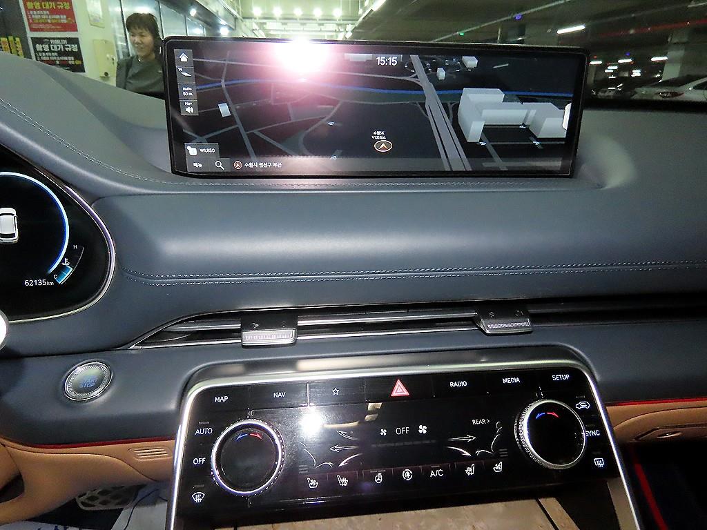 Genesis GV80 - Vista 11