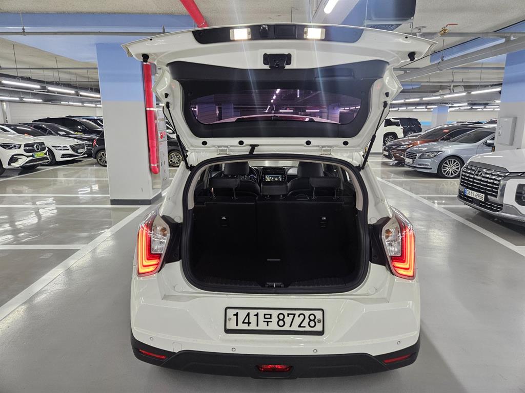 Ssangyong Tivoli - Vista 4