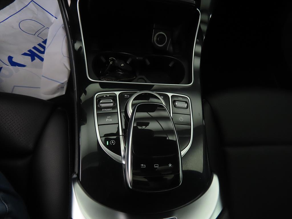 Mercedes Benz C Class - Vista 12