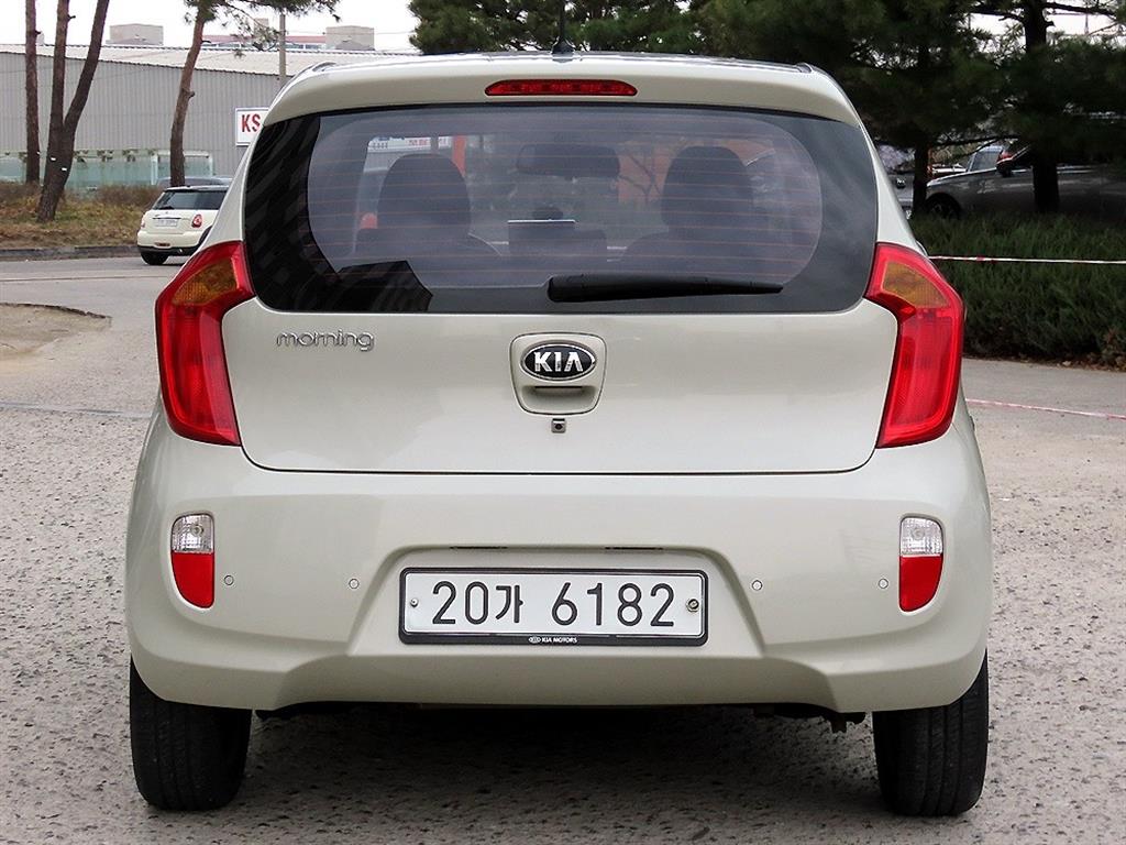 KIA Morning - Vista 4