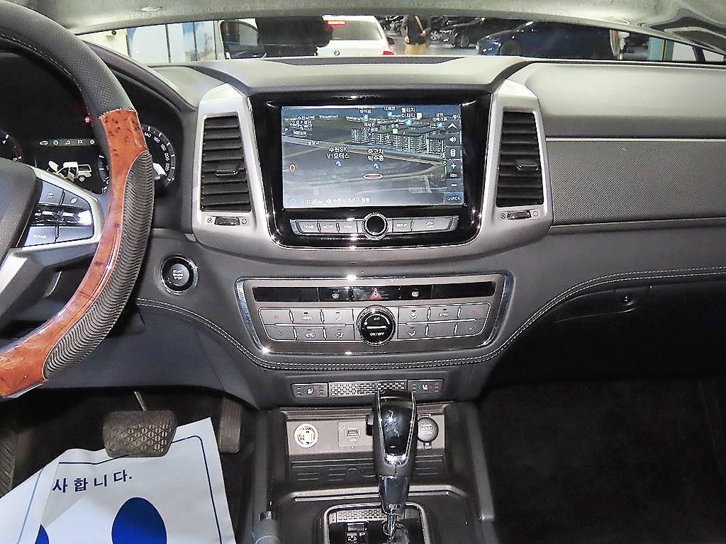 Ssangyong Rexton - Vista 11