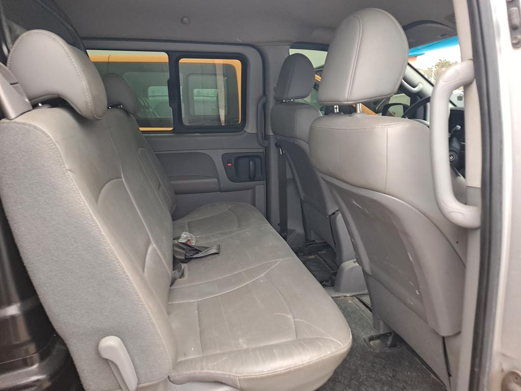 HYUNDAI Starex 2018 Plateado - Importación desde Corea - HF Imports Iquique - Foto 20
