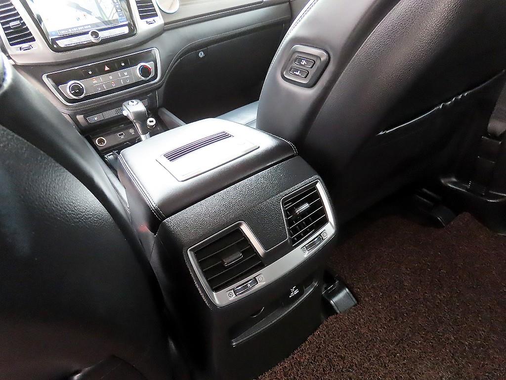 Ssangyong Rexton 2019 Plateado - Importación desde Corea - HF Imports Iquique - Foto 15