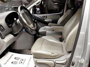 HYUNDAI Starex - Vista 9