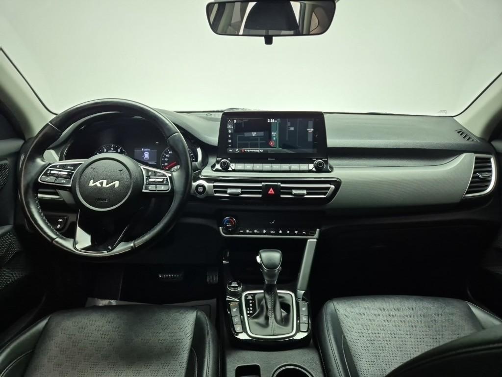 KIA Seltos - Vista 8