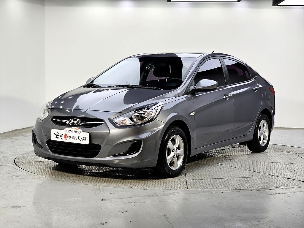 HYUNDAI Accent 2015 Gris - Importación desde Corea - HF Imports Iquique - Foto 1