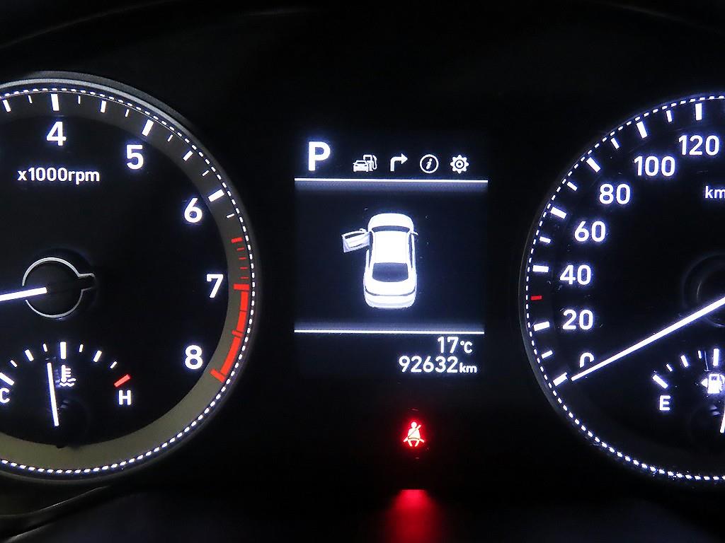 HYUNDAI Grandeur - Vista 9