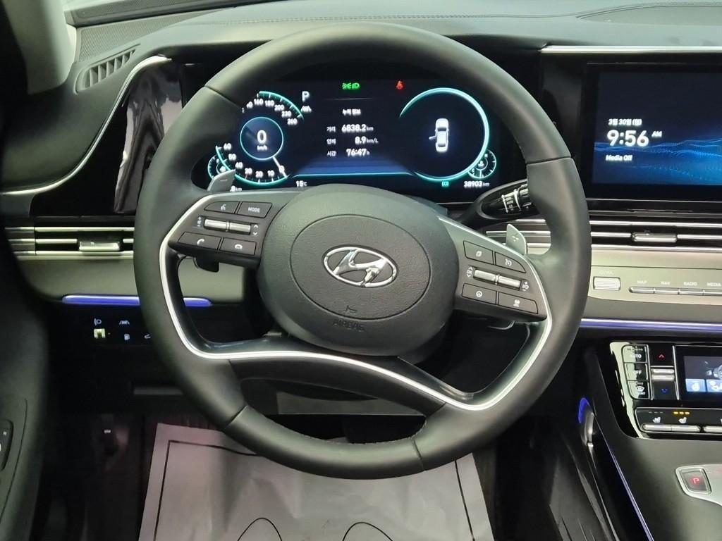 HYUNDAI Grandeur - Vista 9