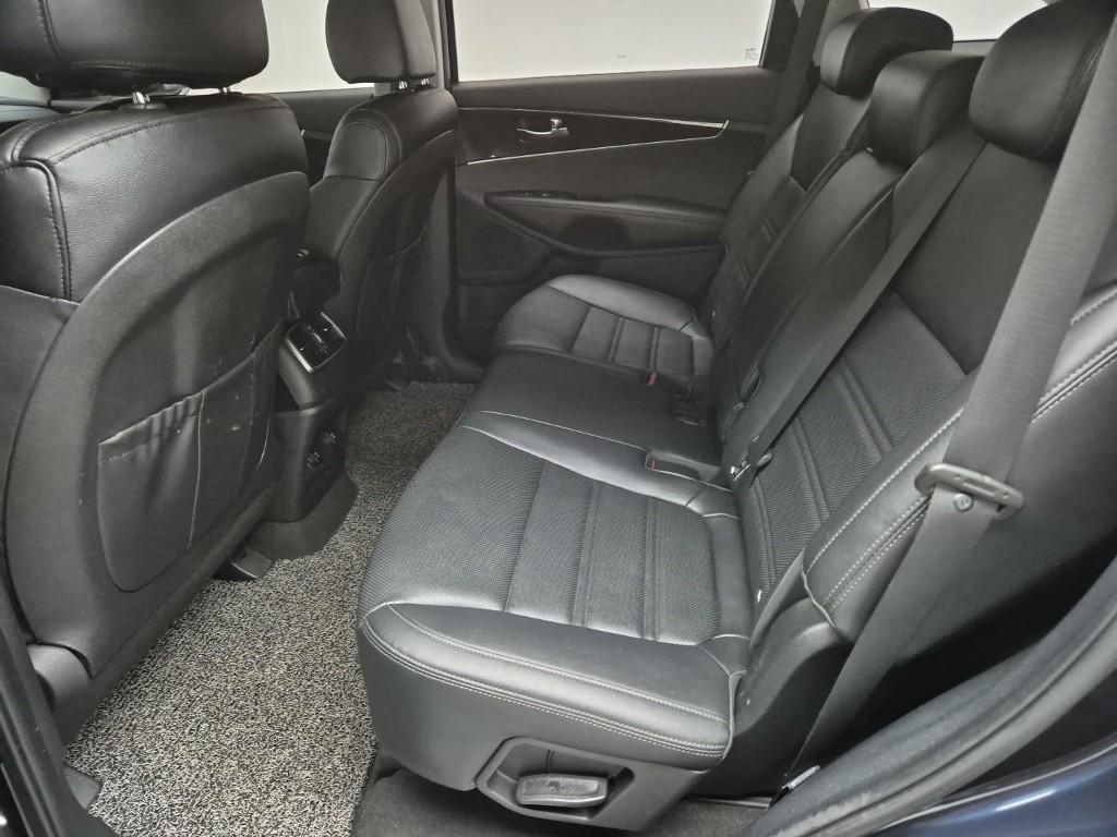 KIA Sorento 2019 Azul - Importación desde Corea - HF Imports Iquique - Foto 16