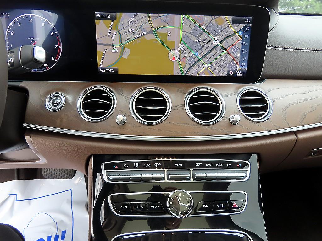 Mercedes Benz E class 2019 Blanco - Importación desde Corea - HF Imports Iquique - Foto 13