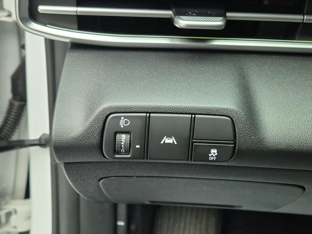 HYUNDAI Avante 2023 Blanco - Importación desde Corea - HF Imports Iquique - Foto 17