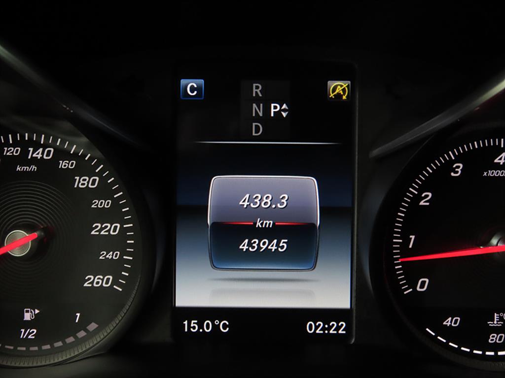 Mercedes Benz C Class - Vista 9