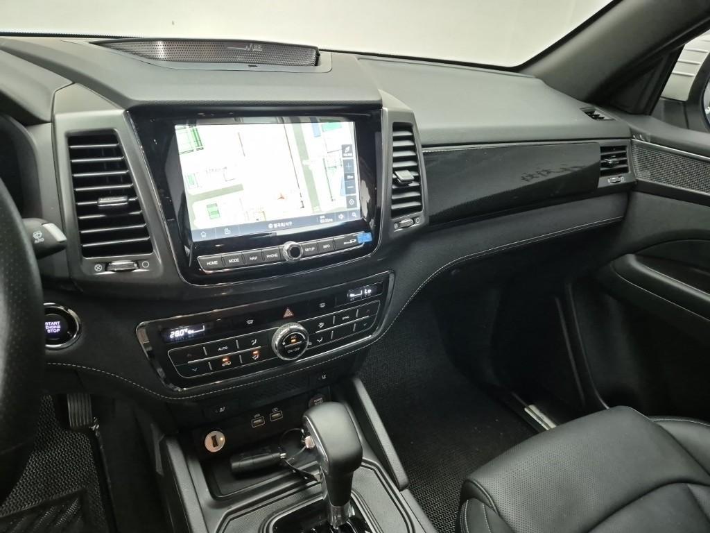 Ssangyong Rexton - Vista 9