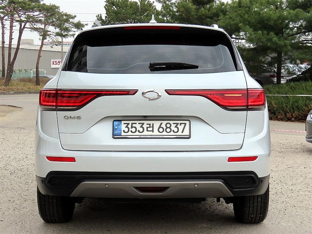 SAMSUNG QM6 - Vista 4