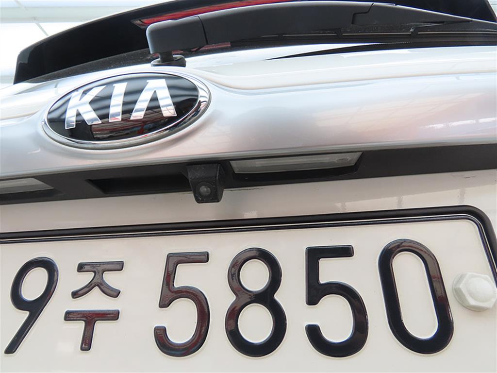 KIA Seltos 2021 Blanco - Importación desde Corea - HF Imports Iquique - Foto 17