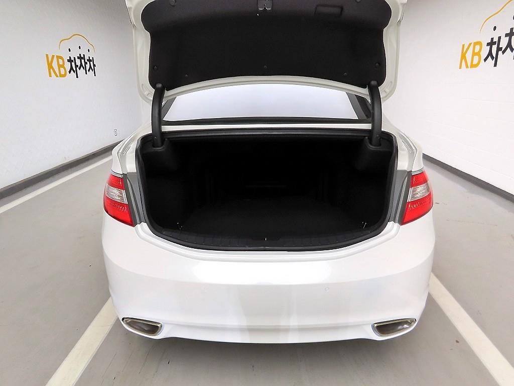 HYUNDAI Grandeur - Vista 5