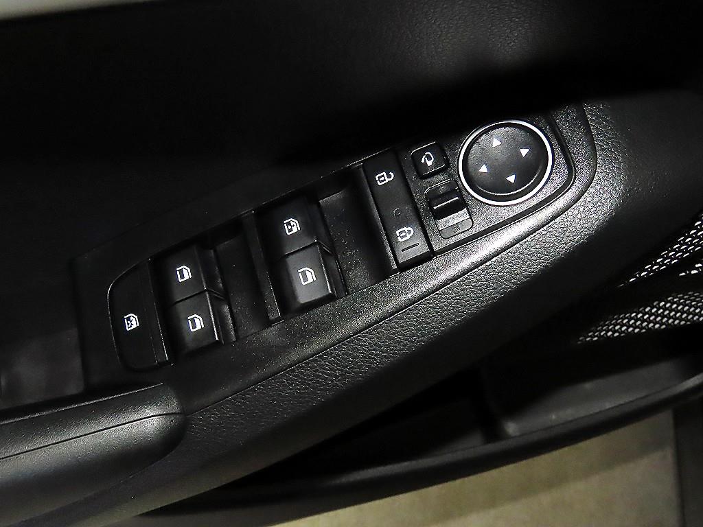 KIA Seltos 2022 Blanco - Importación desde Corea - HF Imports Iquique - Foto 13