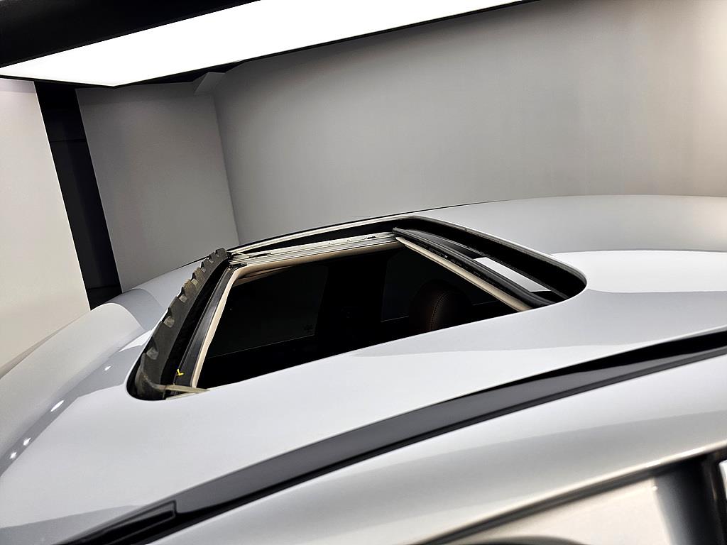 Mercedes Benz E class - Vista 12