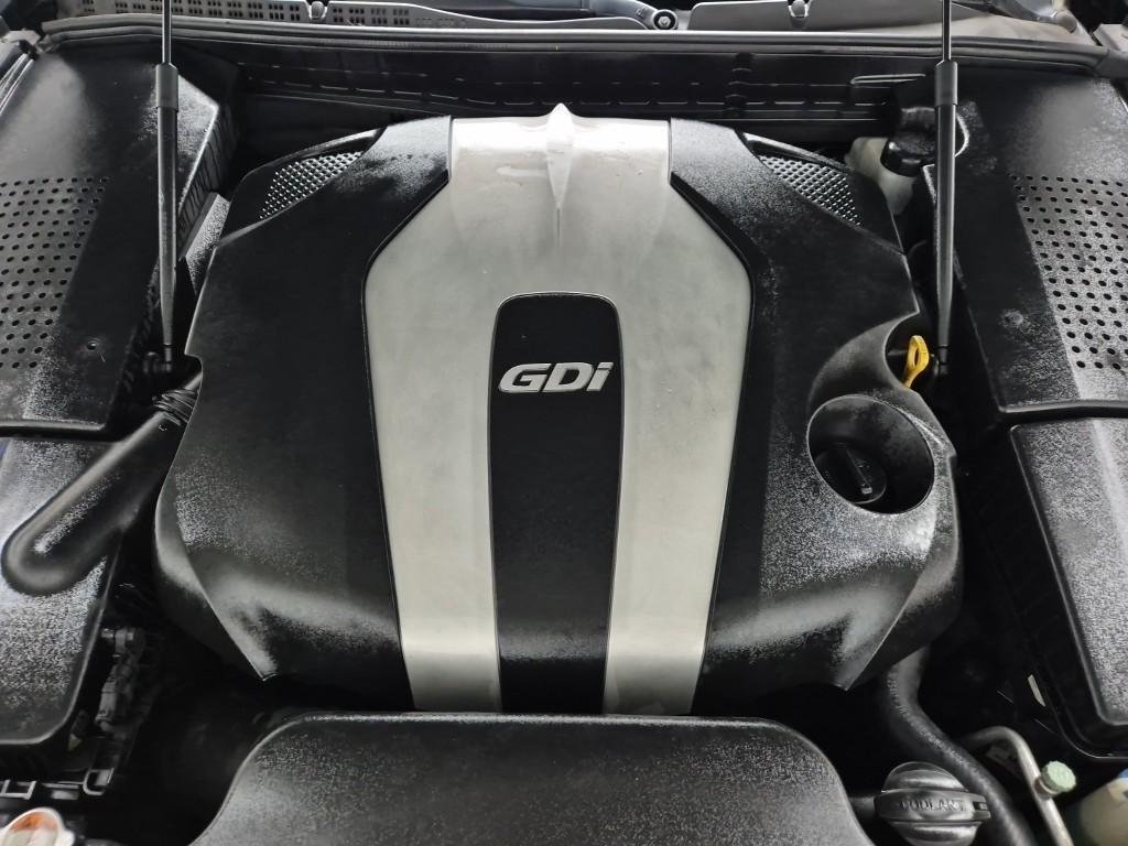 HYUNDAI Equus - Vista 5