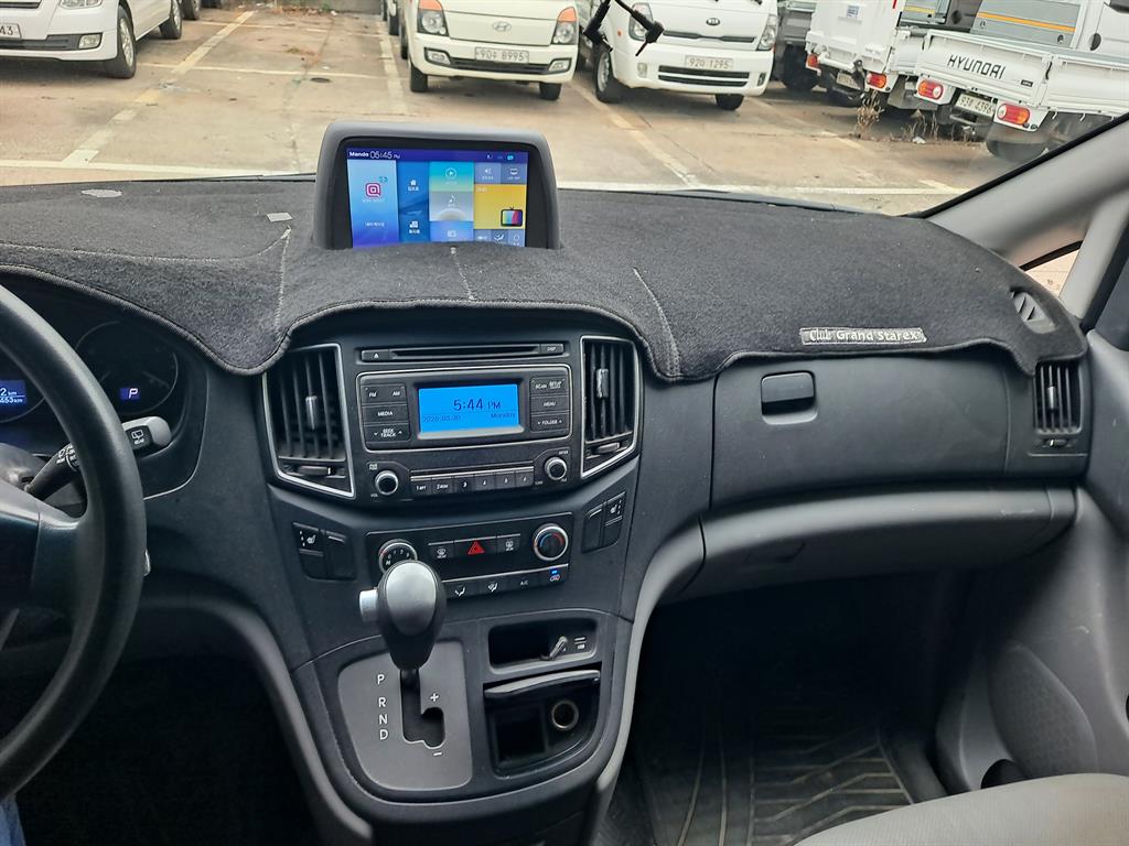 HYUNDAI Starex 2018 Plateado - Importación desde Corea - HF Imports Iquique - Foto 13