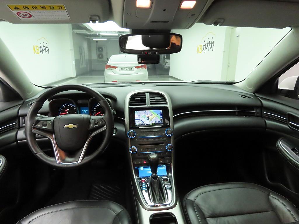 Chevrolet Malibu - Vista 7