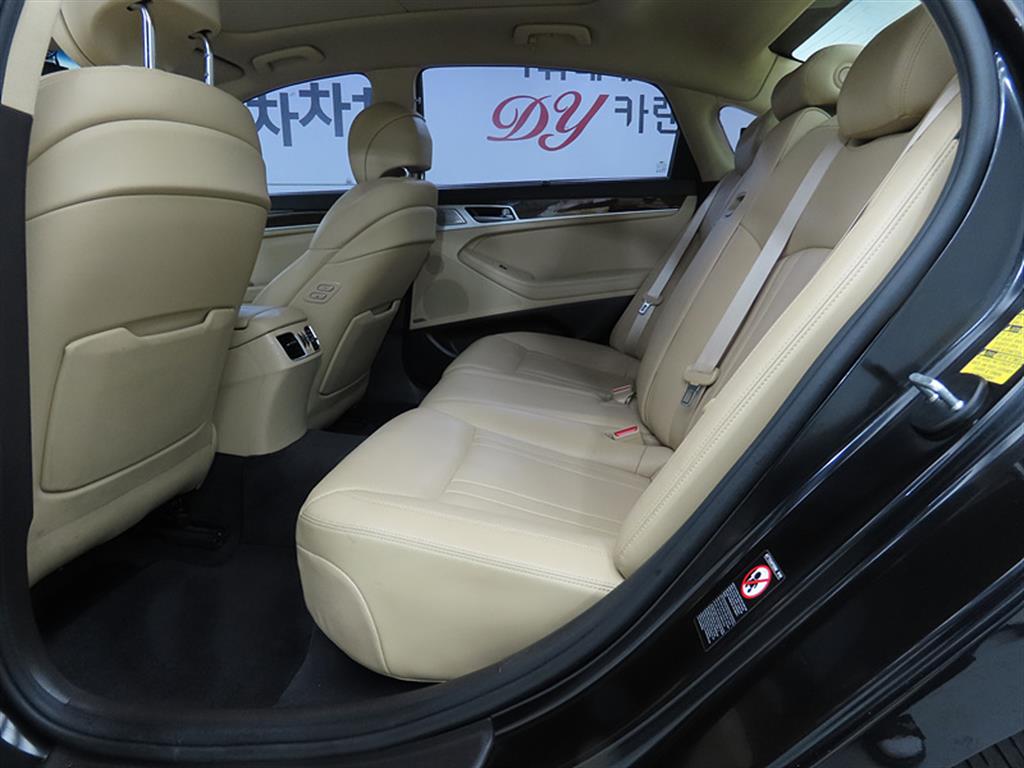 Genesis G80 - Vista 6