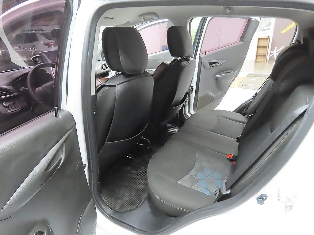Chevrolet Spark 2016 Blanco - Importación desde Corea - HF Imports Iquique - Foto 8