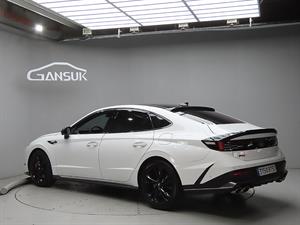 HYUNDAI Sonata - Vista 6