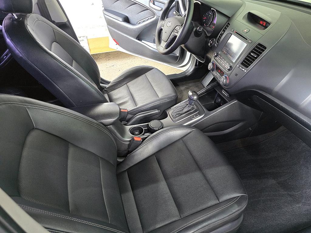 KIA K3 2014 Blanco - Importación desde Corea - HF Imports Iquique - Foto 19