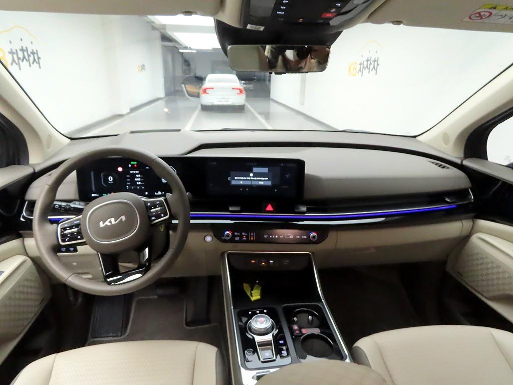 KIA Carnival - Vista 6