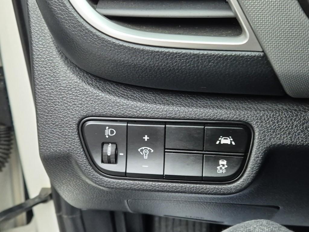 KIA Seltos 2022 Blanco - Importación desde Corea - HF Imports Iquique - Foto 16