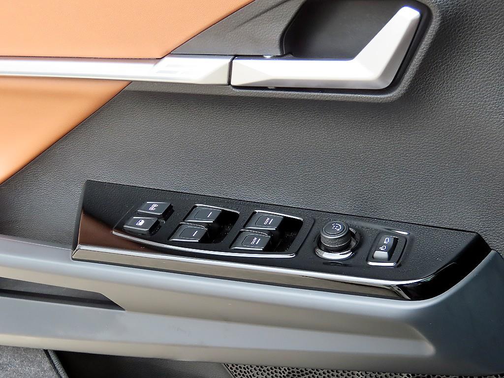 Ssangyong Torres - Vista 11