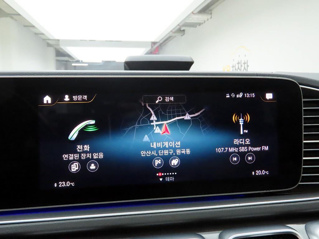 Mercedes Benz GLE Class - Vista 8