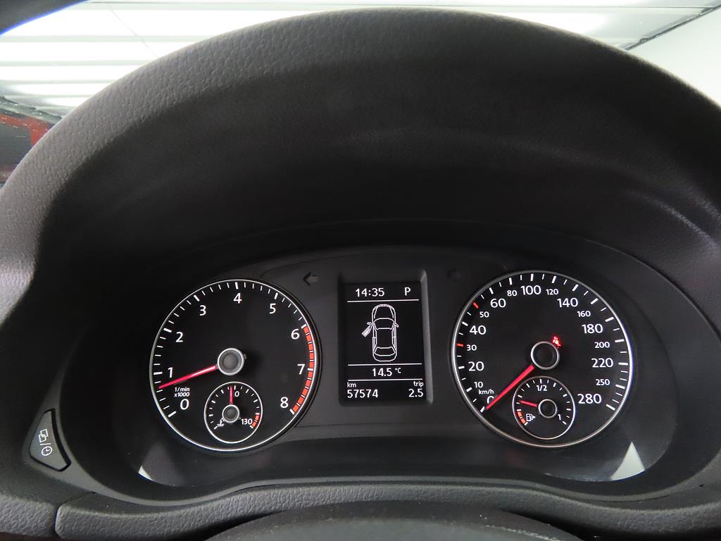 Volkswagen Passat - Vista 9