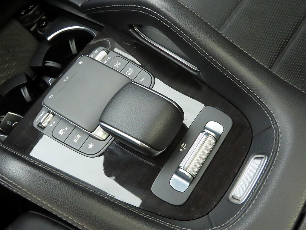 Mercedes Benz GLE Class - Vista 11