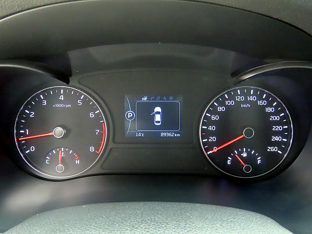 KIA K5 - Vista 9