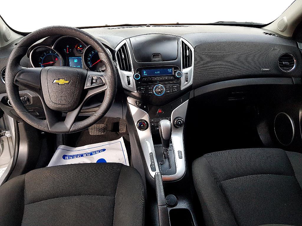 Chevrolet Cruise - Vista 4