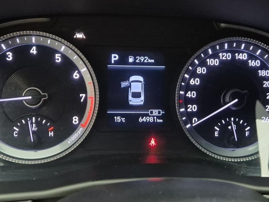 HYUNDAI Sonata - Vista 6