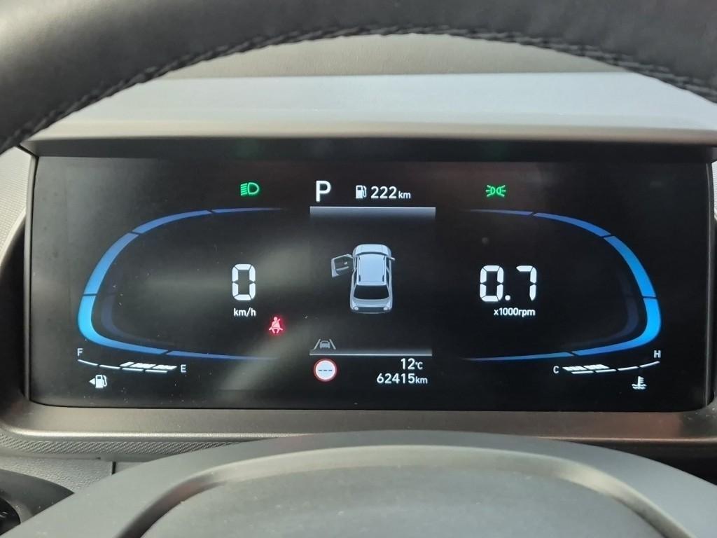 HYUNDAI Casper - Vista 6