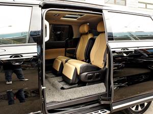 KIA Carnival - Vista 12